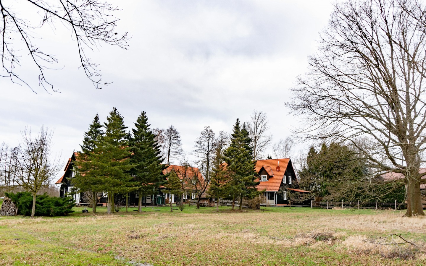 Gro&szlig;es Grundst&uuml;ck