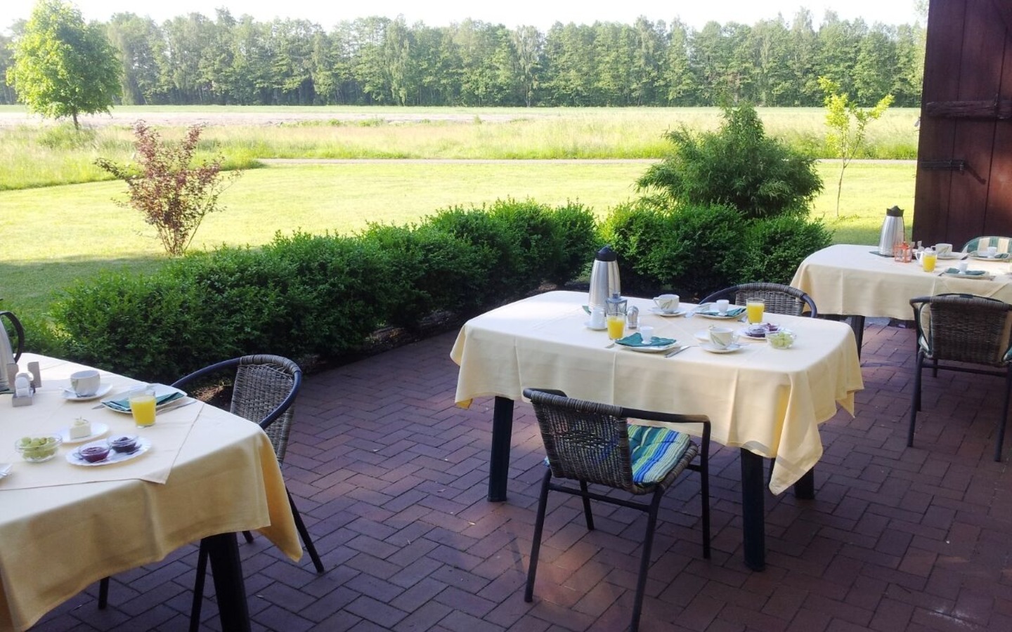 Fr&uuml;hst&uuml;cksterasse