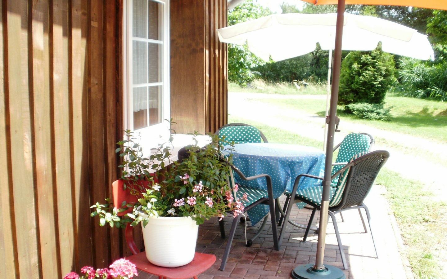 Ferienhaus mit der Ferienwohng 40 und 50 qm