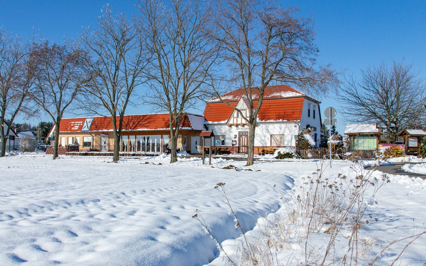 Winteransicht Alter Spreewaldbahnhof Briesen