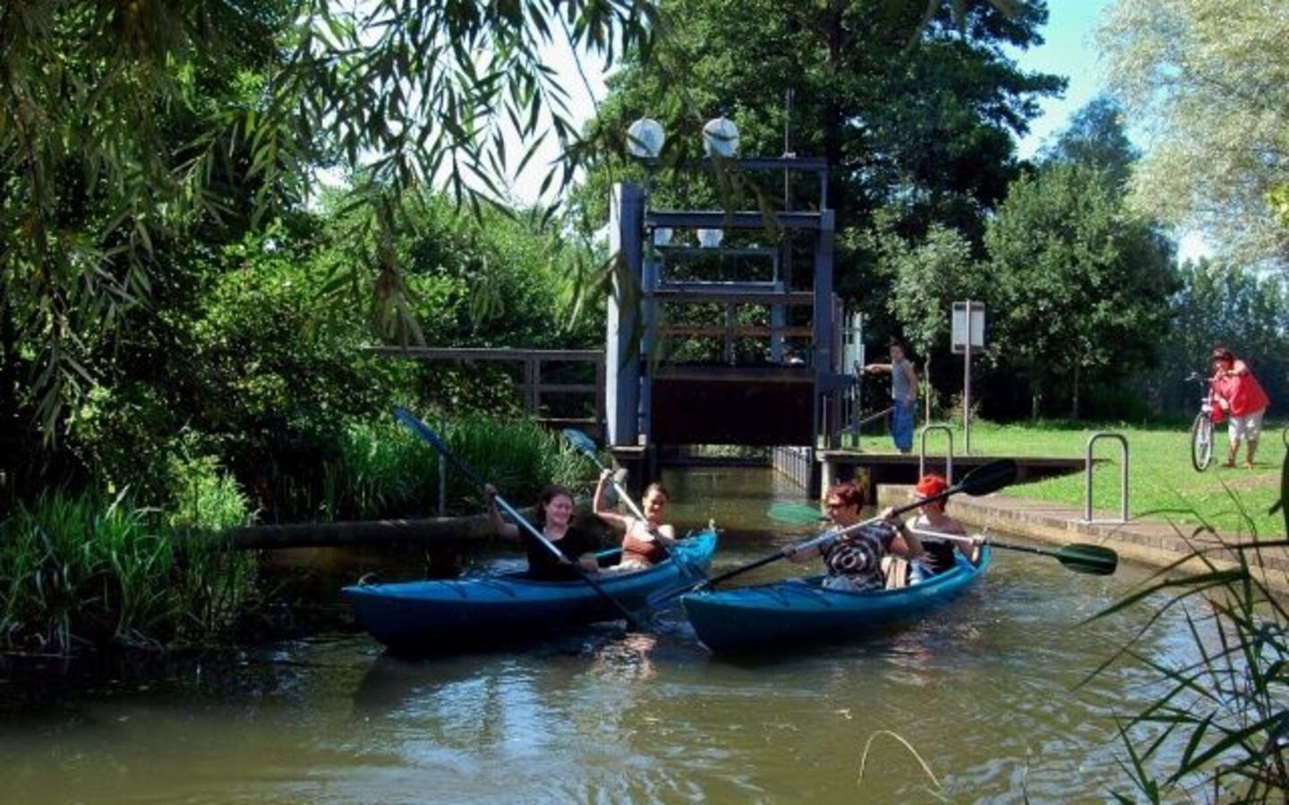 Paddeln im Spreewald, Foto: Bootshaus am Leineweber