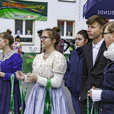 &Uuml;bergabe der Medallien
