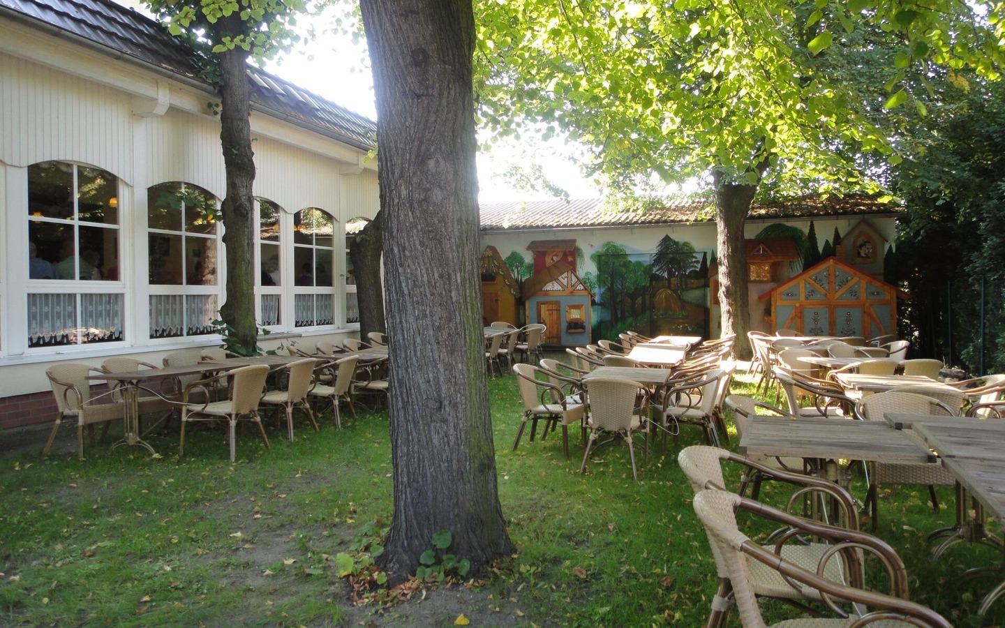 Hotel & Restaurant Bleske, Gartenterrasse, Foto: Unbekannt, Lizenz: Amt Burg (Spreewald)