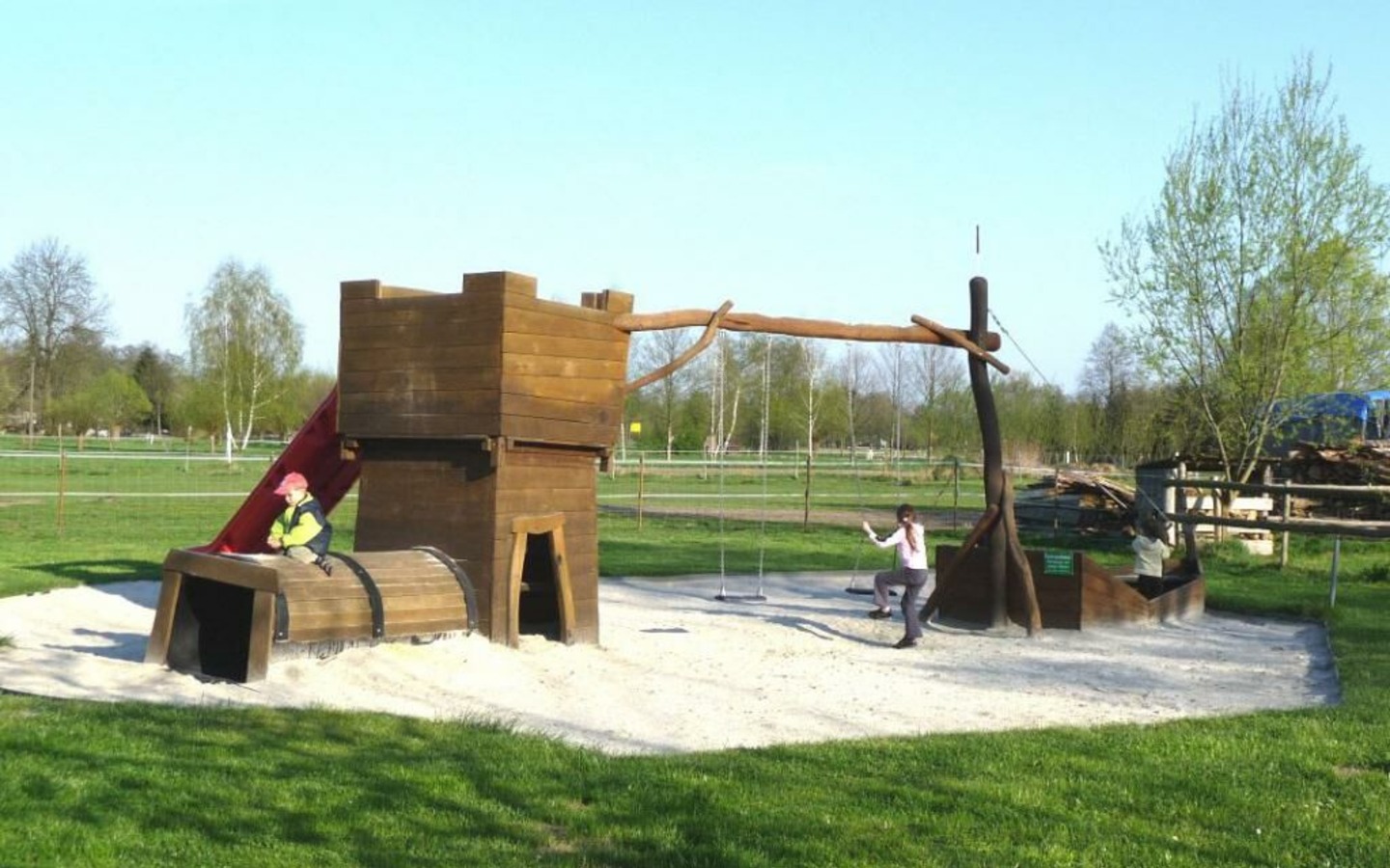 Spielplatz am Ostgraben, Foto: Seyberth, Lizenz: Amt Burg (Spreewald)