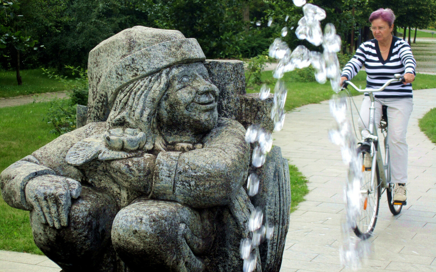 Wassermann am Eingang des Kur- und sagenparkes in Burg (Spreewald), Foto: Konrad Langer, Lizenz: Amt Burg (Spreewald)