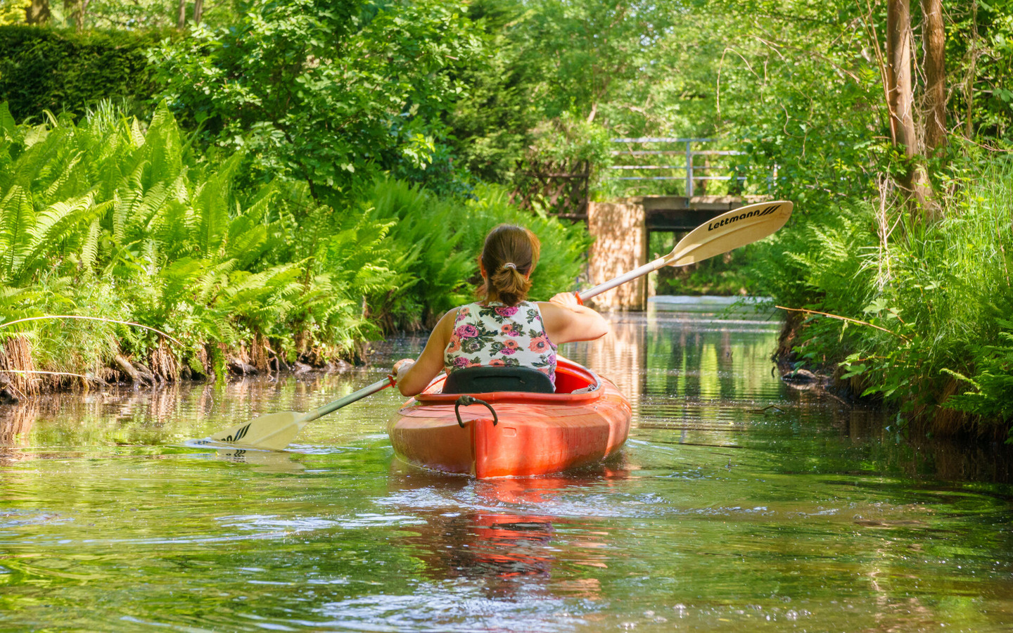Paddeltour in Burg (Spreewald), Foto: Matthias Hertwig, Lizenz: Amt Burg (Spreewald)