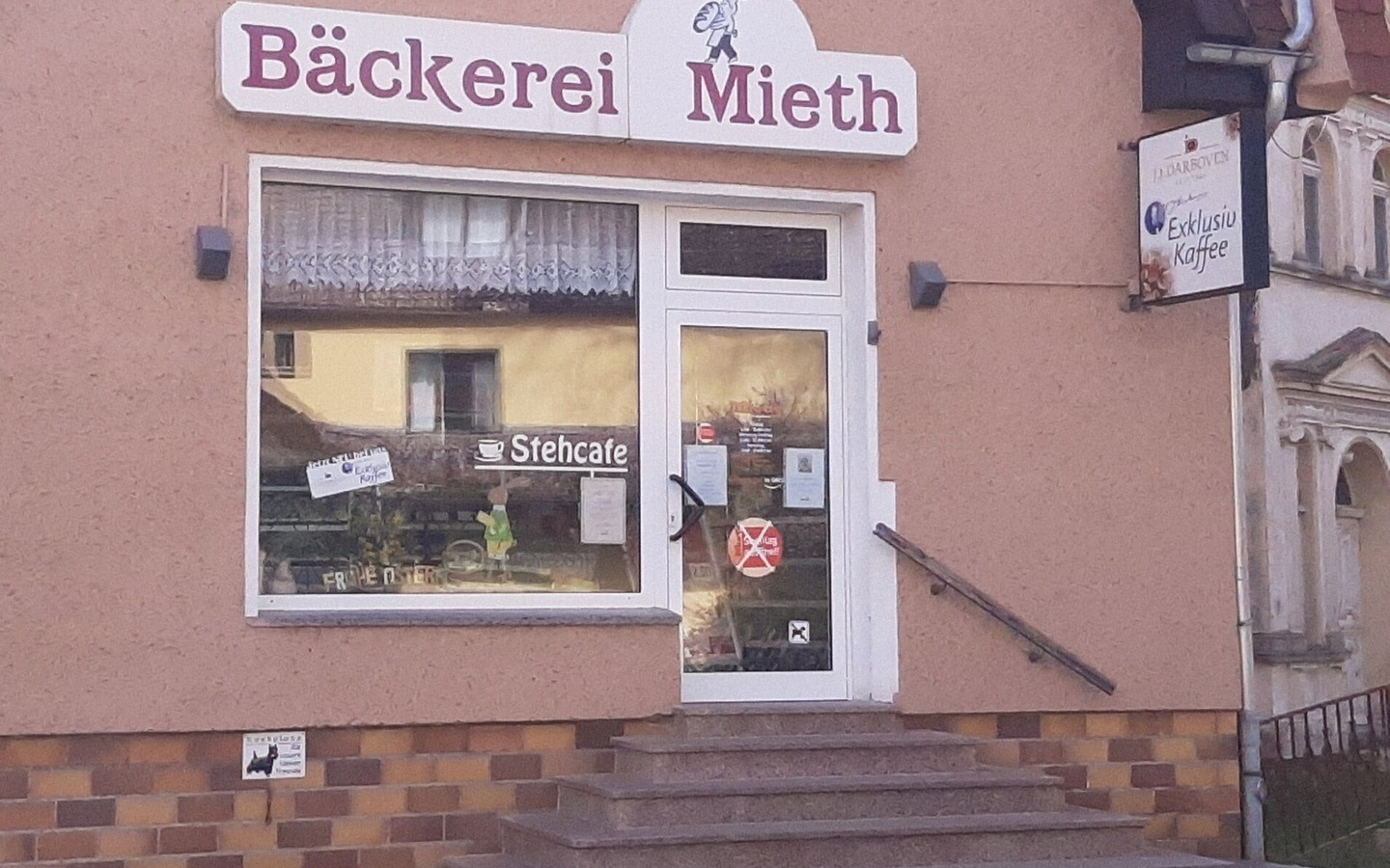 B&auml;ckerei Mieth Stehcaf&eacute; Au&szlig;enansicht, Foto: Touristinformation Burg im Spreewald, Lizenz: Amt Burg (Spreewald)