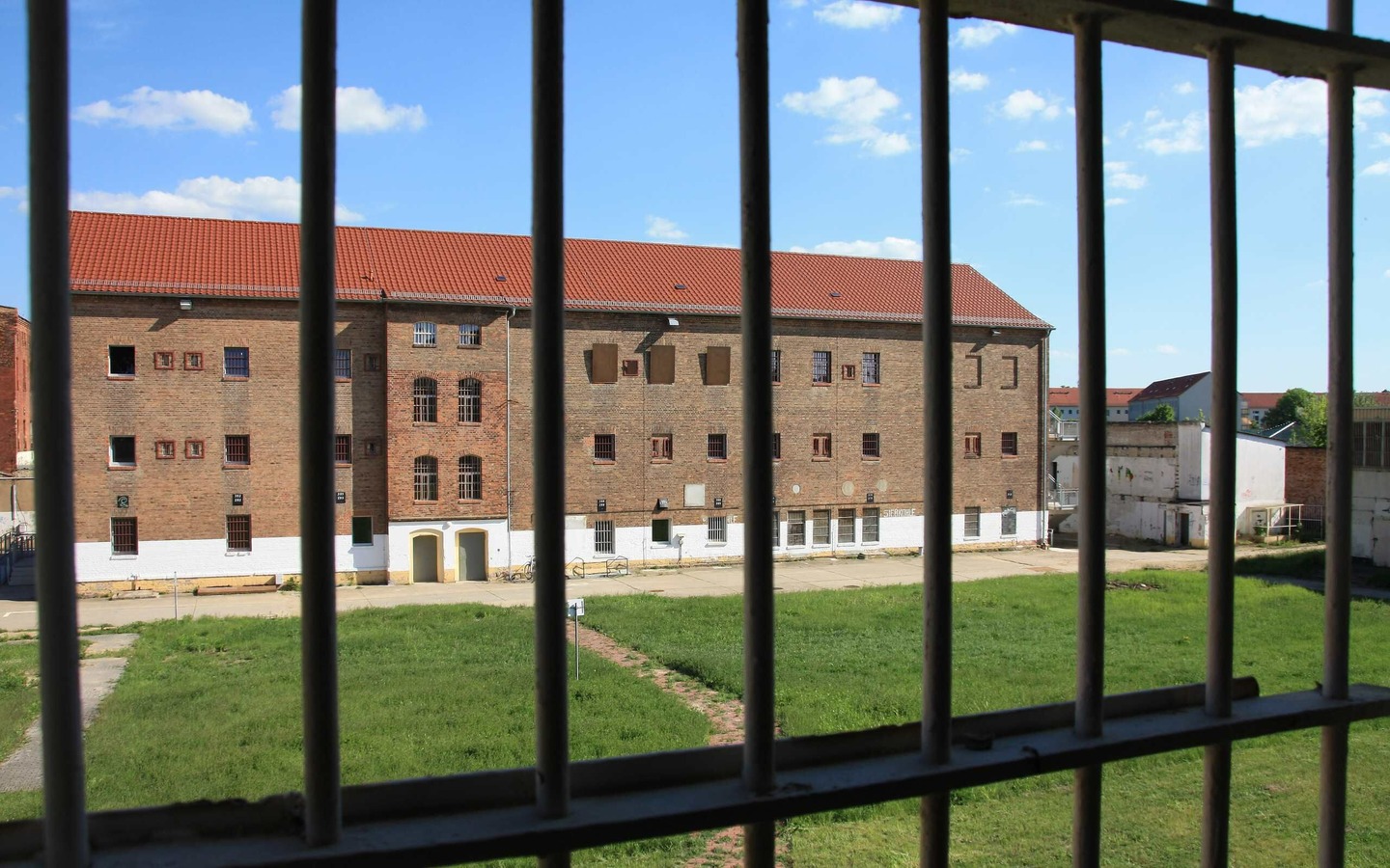 Blick auf den Innenhof des ehemaligen Zuchthauses CottbusMenschenrechtszentrum Cottbus e.V., Foto: Menschenrechtszentrum Cottbus e.V., Lizenz: Menschenrechtszentrum Cottbus e.V.