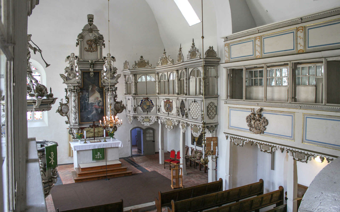Blick auf den Altar der Deutschen Kirche, Foto: Markus Graf, Foto: Markus Graf, Lizenz: REG Vetschau mbH