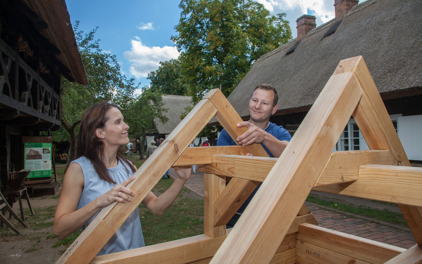 Freilandmuseum Lehde, Erlebnisplatz Hausbau Foto: Peter Becker, Foto: Peter Becker, Lizenz: Museum OSL