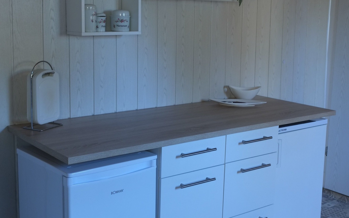 K&uuml;chenzeile, Foto: Jacqueline R&ouml;ttel , Lizenz: Stara Broznja