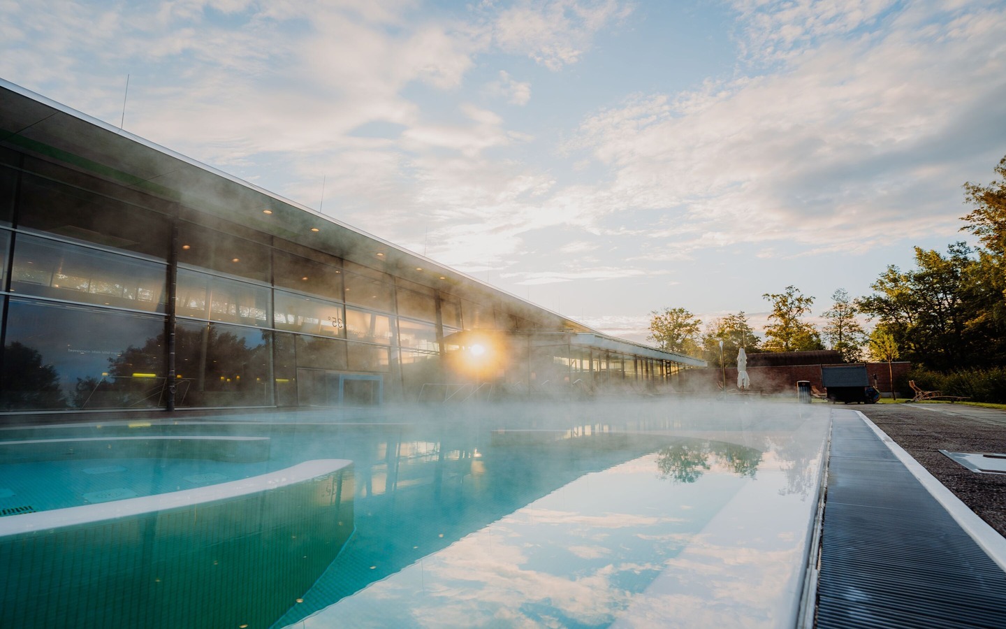Au&szlig;enbecken, Foto: Finn Eidam, Lizenz: Spreewald Therme GmbH